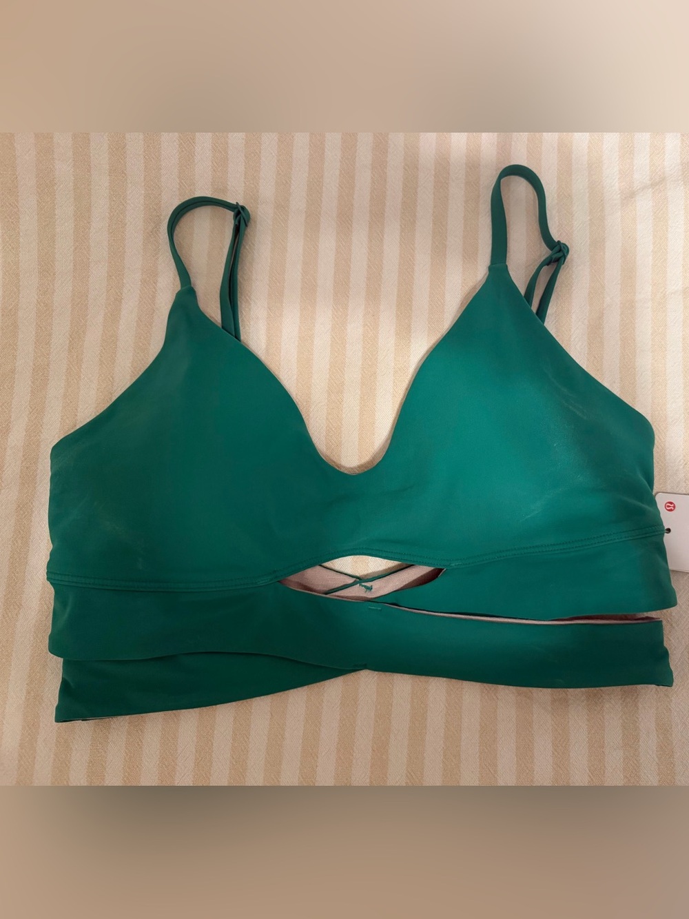 lululemon athletica v-neck crossover underband bra